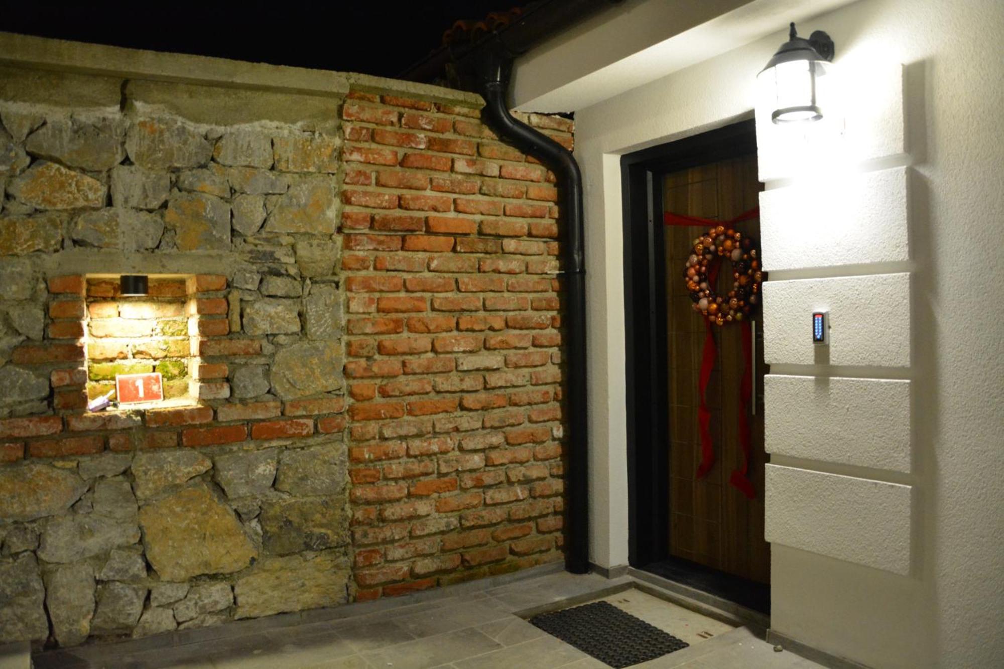 אוהריד Miryana Guest House מראה חיצוני תמונה