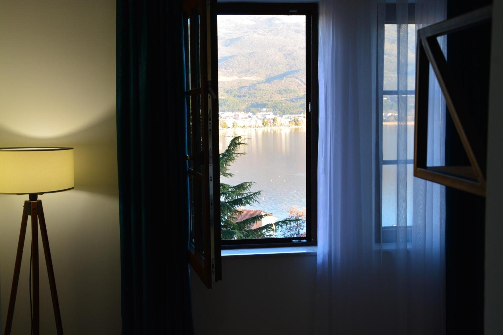 אוהריד Miryana Guest House מראה חיצוני תמונה