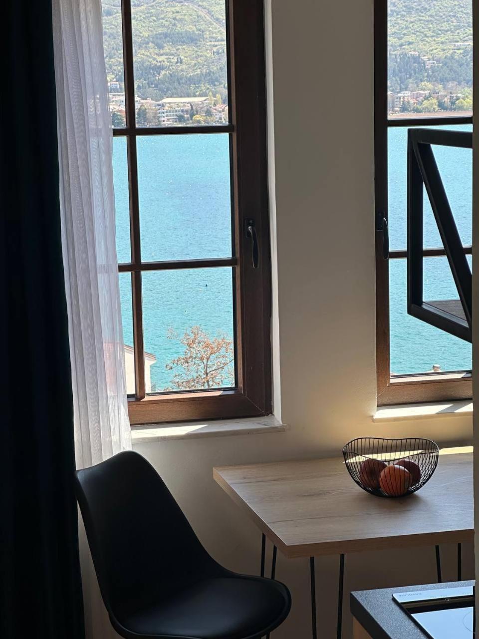 אוהריד Miryana Guest House מראה חיצוני תמונה